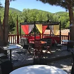 Kemping Mobil-home Spacieux Avec Terrasse Pour 6 Personnes A - Api-1-52-487 *